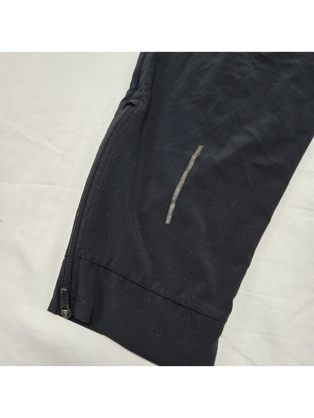 Men's MEDIUM Nike Flex Dry-Fit Black Jogger Pants Zip Pockets Reflective 885280